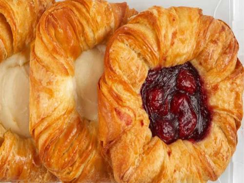cherry/cream cheese danish