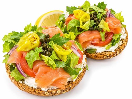 SMOKE SALMON BAGEL
